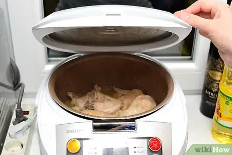 Image intitulée Make Pressure Cooker "Fried" Chicken Step 22